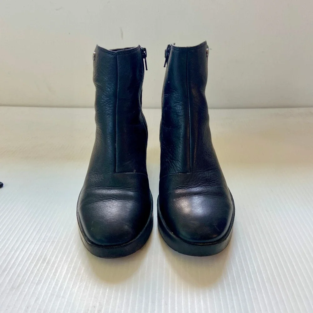 Vionic Skylar Comfort Wedge Heel Short Ankle Boot Black Leather Womens 7.5